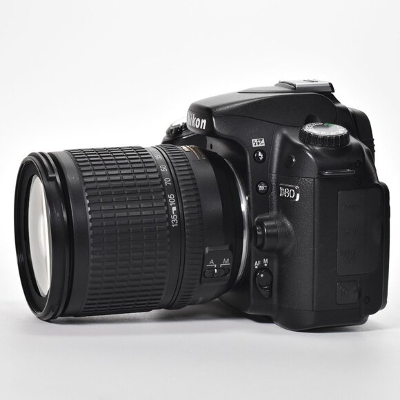 Nikon D80 Outfit SLR Digital Camera 10.2MP 18-135mm Lens 11,790 Clicks 32GB SD - Picture 3 of 16